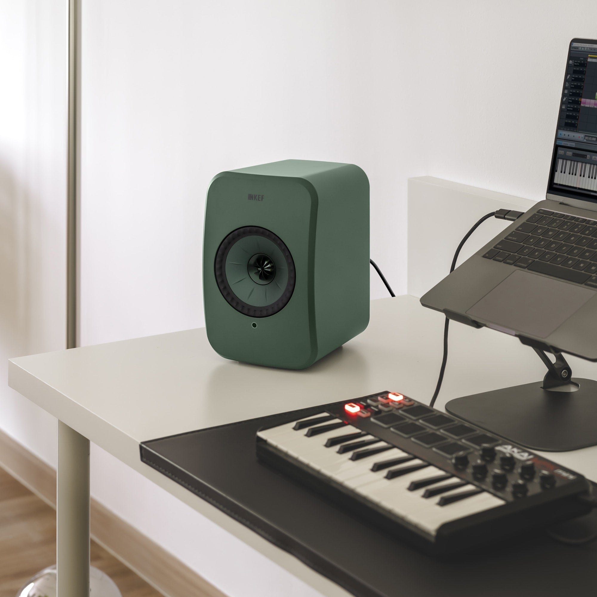 LSX II LT | KEF Canada